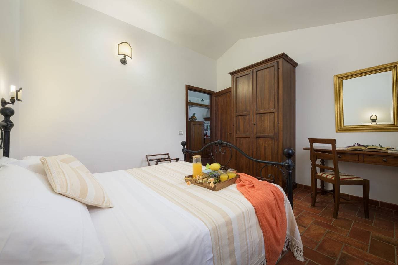 Foto 4 von 35: Ferienwohnung für 2 Personen mit Pool
