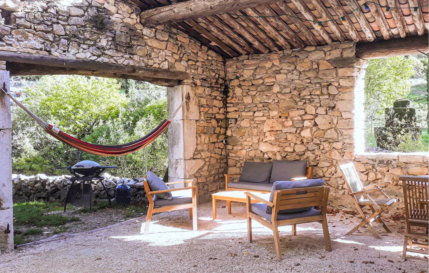 Foto 6 von 36: Luxuriöses Apartment mit Pool, Aussicht und WiFi