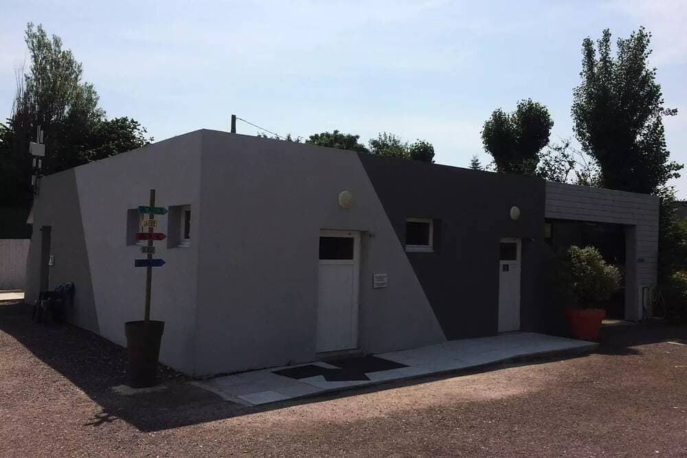 Foto 2 von 13: Camping Le Rivage **** - Bungalow Tit home 3 Zimmer 4 Personen ohne Bad