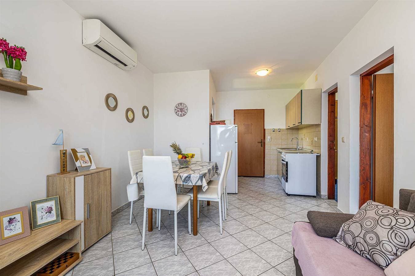 Foto 5 von 17: Wohnung Stara Baska in der Nähe des Meeres