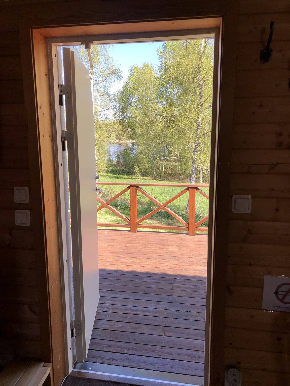Foto 11 von 18: Schönes Ferienhaus am See mit Boot