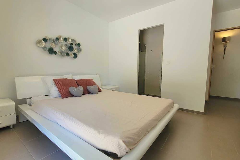 Foto 6 von 23: Zeitgenössische Villa mit modernem Pool