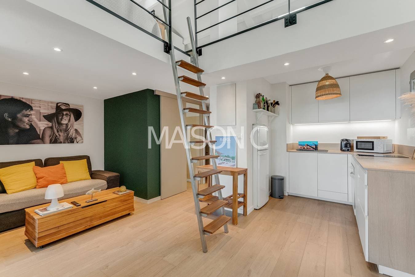 Foto 5 von 14: Apartment „Sea View – Nur wenige Schritte zum Meer“ mit Meerblick, Gemeinschaftsterrasse & Klimaanlage