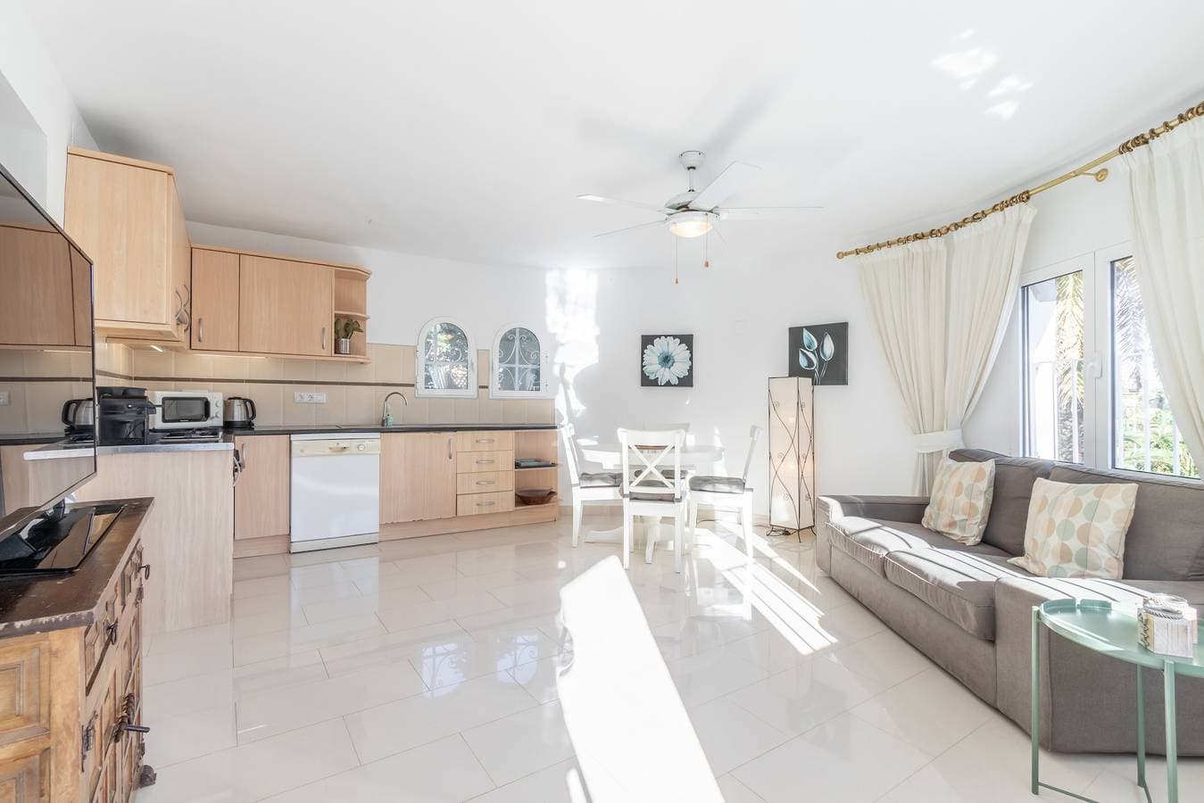 Foto 7 von 28: Familienfreundliche Villa „Es Paradis“ mit Pool, Garten und WLAN