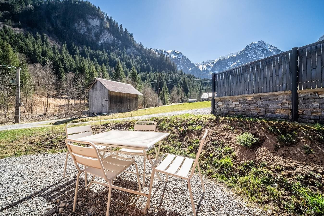 Foto 2 von 23: Chalet 'Léonie' mit Bergblick, Gemeinschaftsterrasse und Wi-Fi