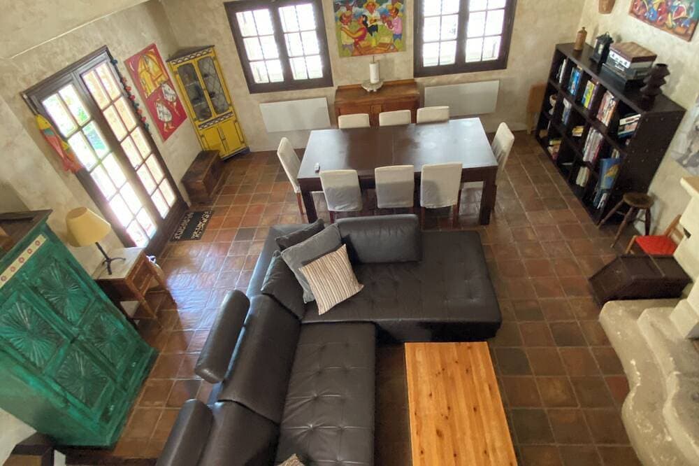 Foto 9 von 30: Animaux Acceptés, Villa Familiale Privée Avec Piscine, Parking et Charme