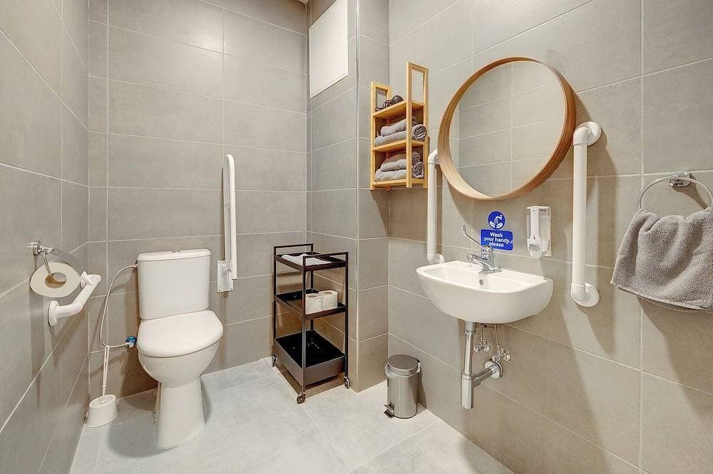 Foto 6 von 30: Charming Room in Sliema Creek Guesthouse (Room 0)