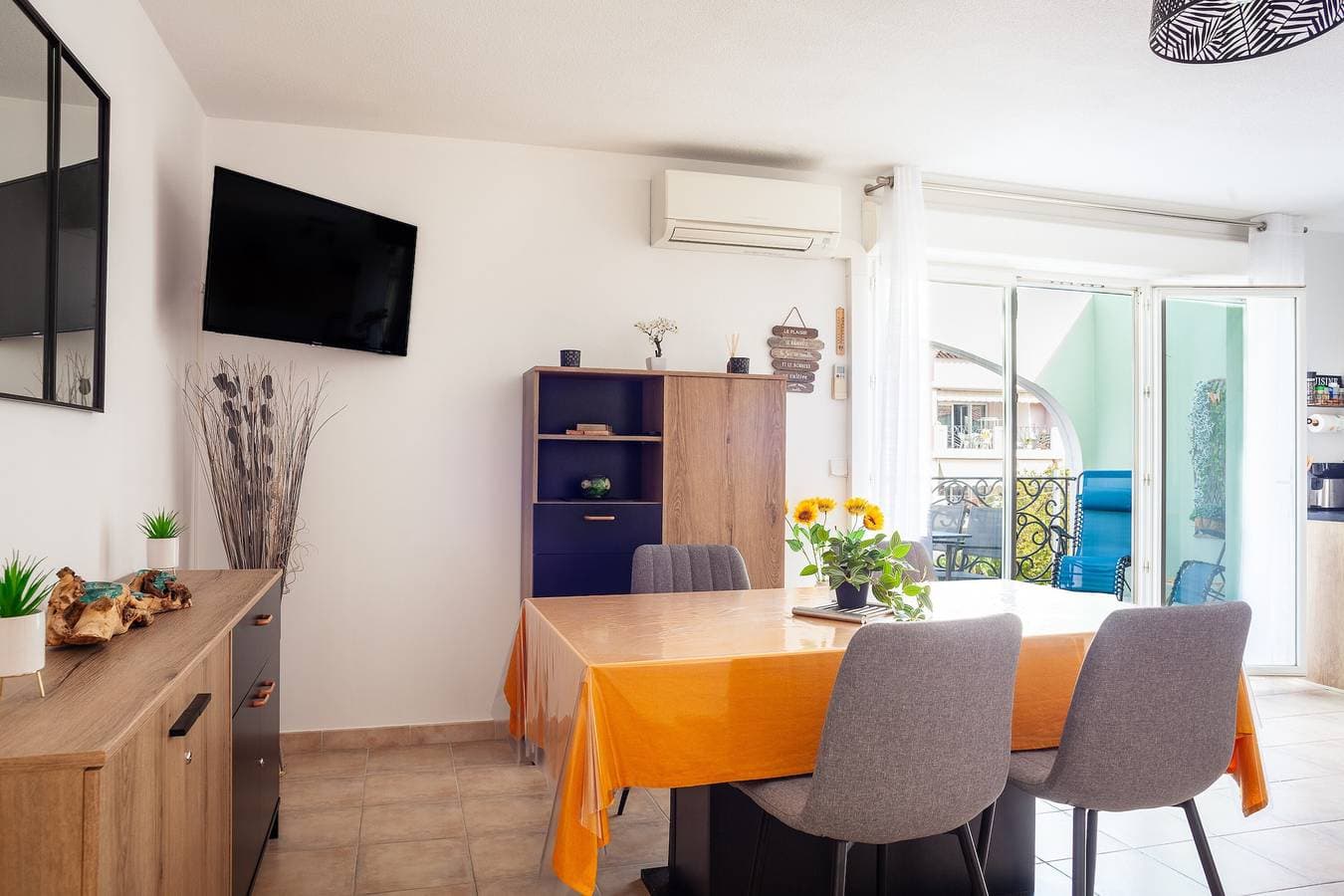 Foto 6 von 24: Apartment „T2 Entièrement Rénové“ mit privater Terrasse, Balkon und Klimaanlage