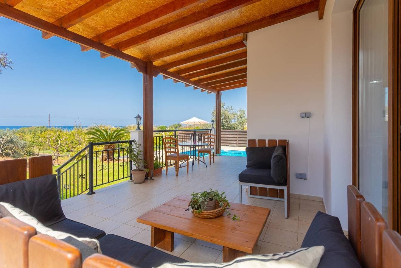 Foto 9 von 35: Villa für 6 Personen mit Terrasse
