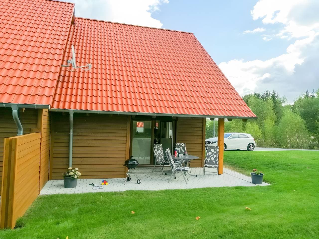 Foto 2 von 25: Ferienhaus 'Harzlicht' mit privater Terrasse, privatem Garten und Wi-Fi