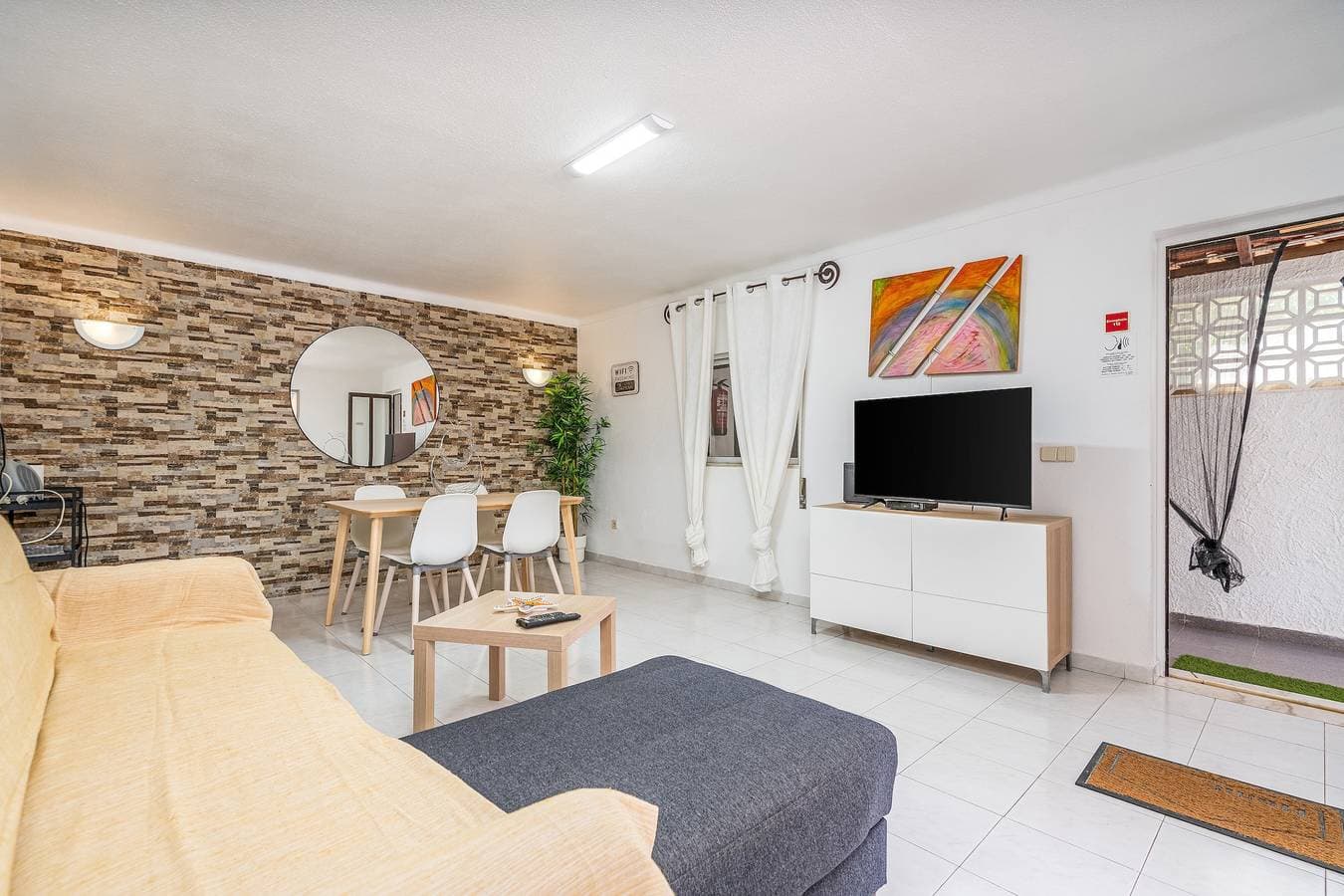 Foto 4 von 28: Apartment 'Isabel' mit Garten an den Klippen, nur 150 m vom Strand entfernt