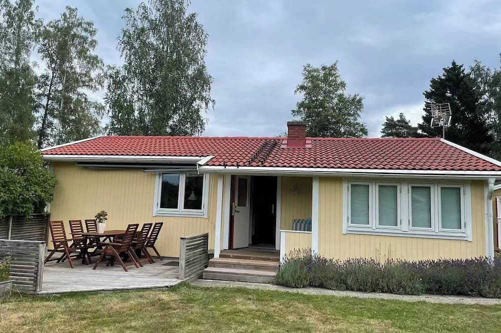 Charmigt Villa bredvid sjön Örlen 1