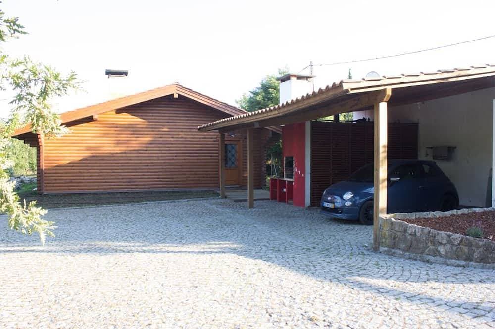 Foto 6 von 12: Bienenholz - Bauernhöfe in Viseu