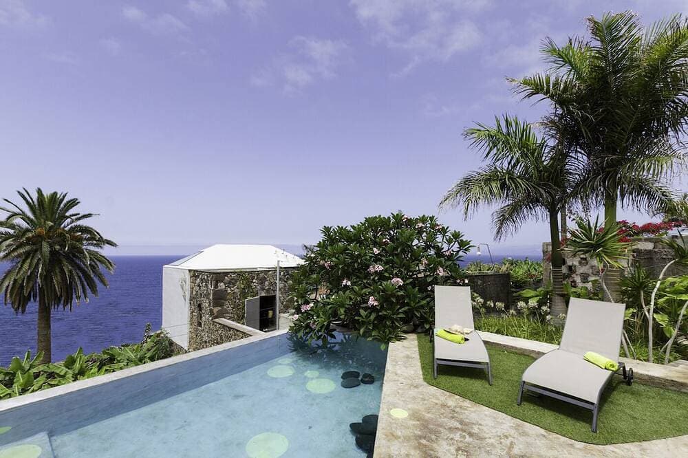 Villa on the seafront with pool_Ecological farm 1