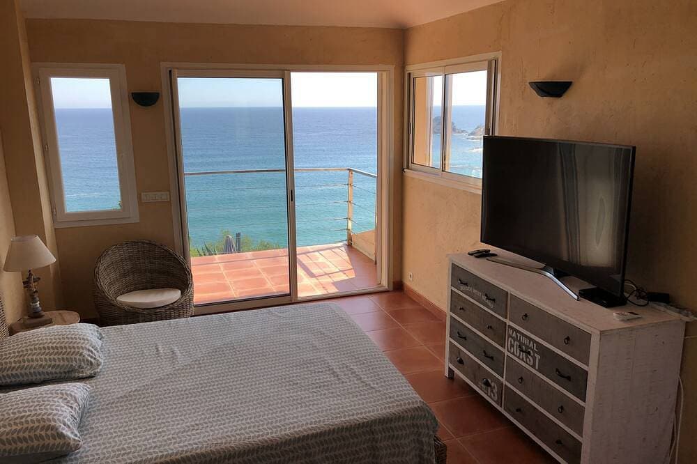 Foto 3 von 30: Luxusvilla - Panoramablick auf das Meer - Strandstrand - Schwimmbad & Jacuzzi