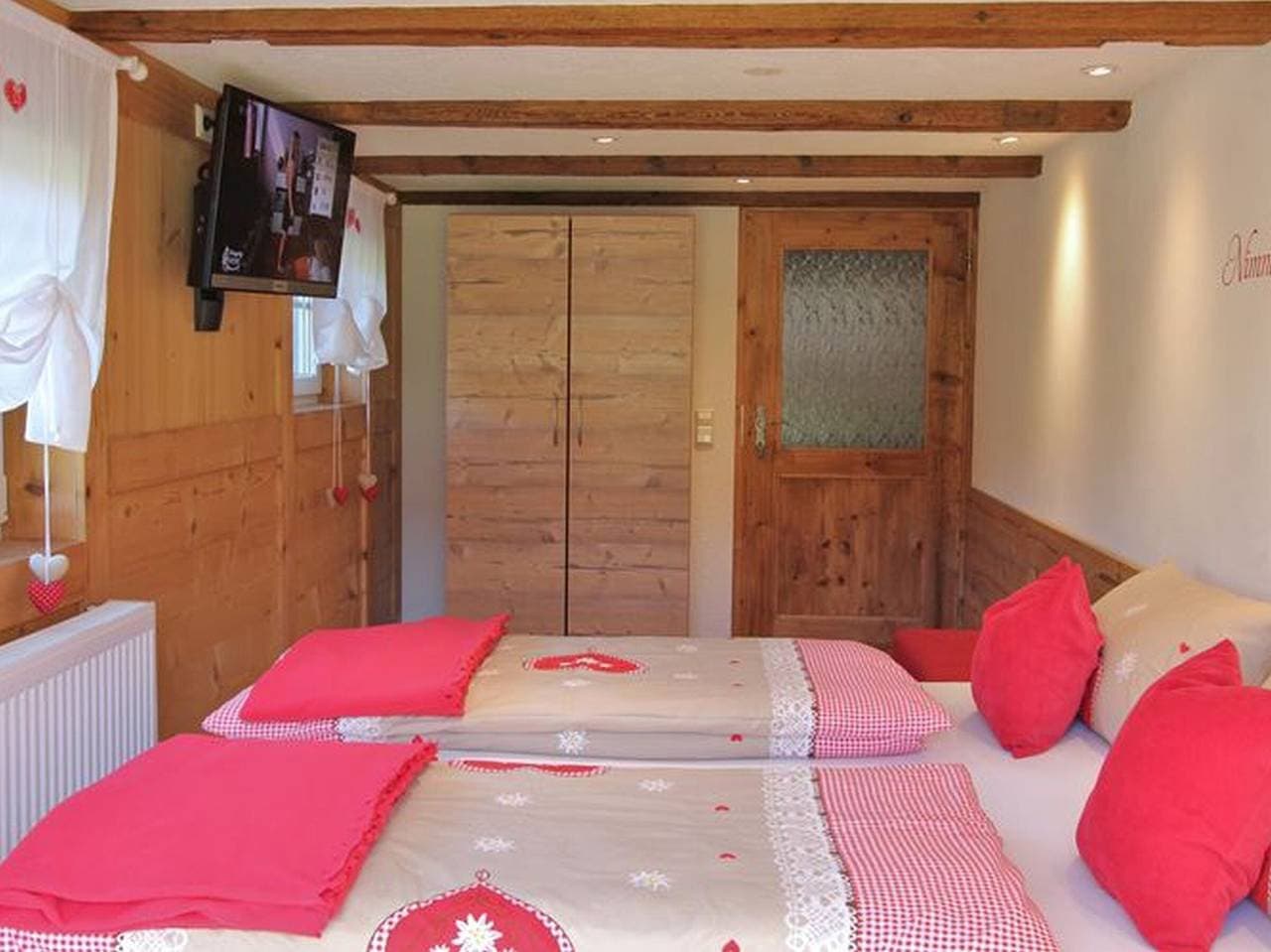 Foto 4 von 38: Zimmer 'Gästezimmer' mit privater Terrasse, Gemeinschaftsgarten und Wi-Fi