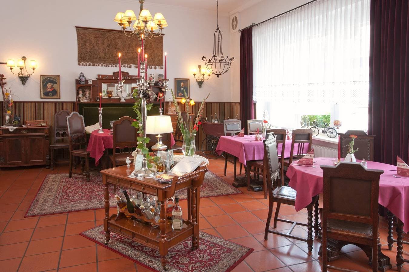 Foto 8 von 27: Hotel und Restaurant Am Alten Rhin - Doppelzimmer Straßenseite