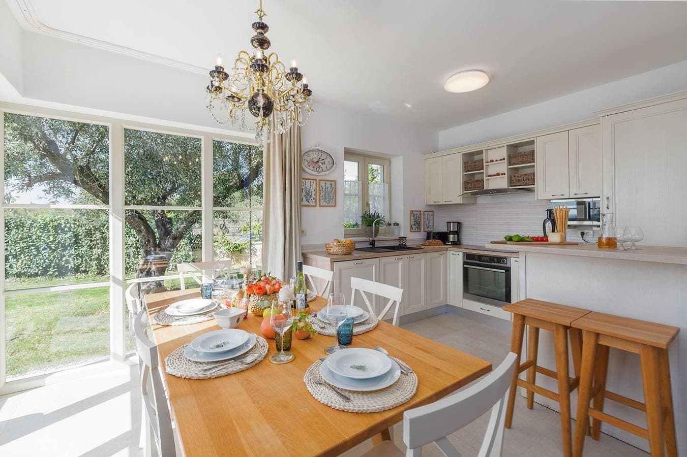 Foto 9 von 40: Malerische Villa mit Meerblick, Privatpool, Billard, Bikes, Tischtennis