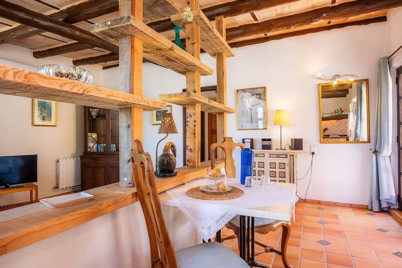 Foto 5 von 28: Ferienwohnung „Individual Guesthouse Mallorca“ mit Bergblick, Pool und WLAN