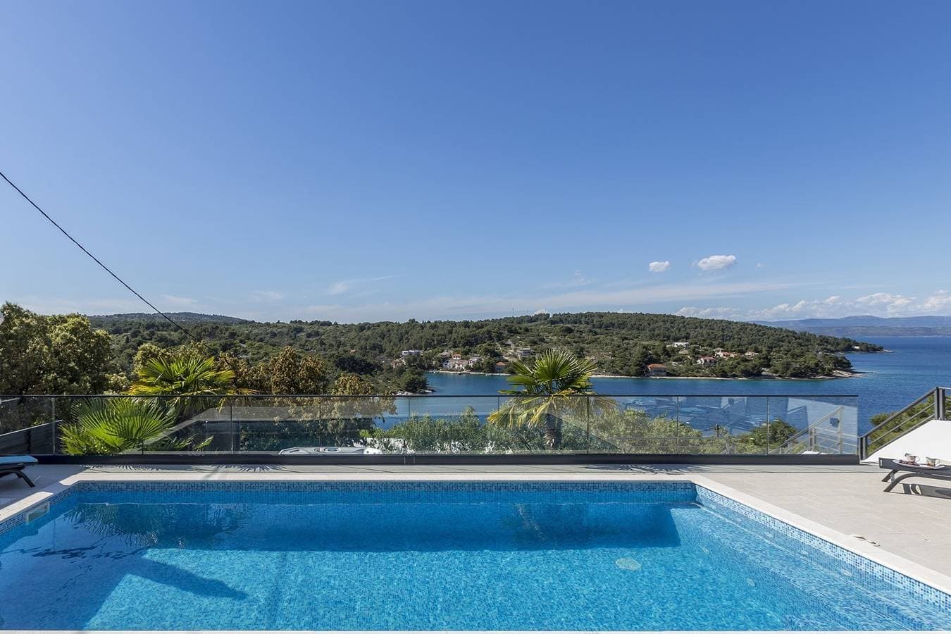Foto 8 von 50: Villa Captain's Haus auf der Insel Solta mit beheiztem Pool, Whirlpool und Meerblick