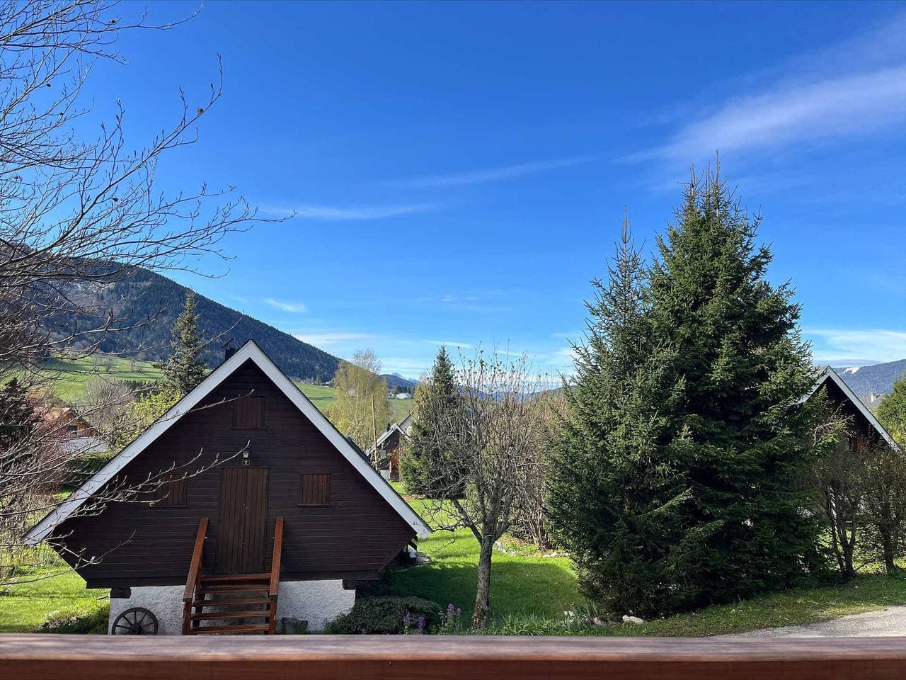 Foto 2 von 11: 3-Sterne-Chalet in Autrans, 4 Pers, sonnige Terrasse