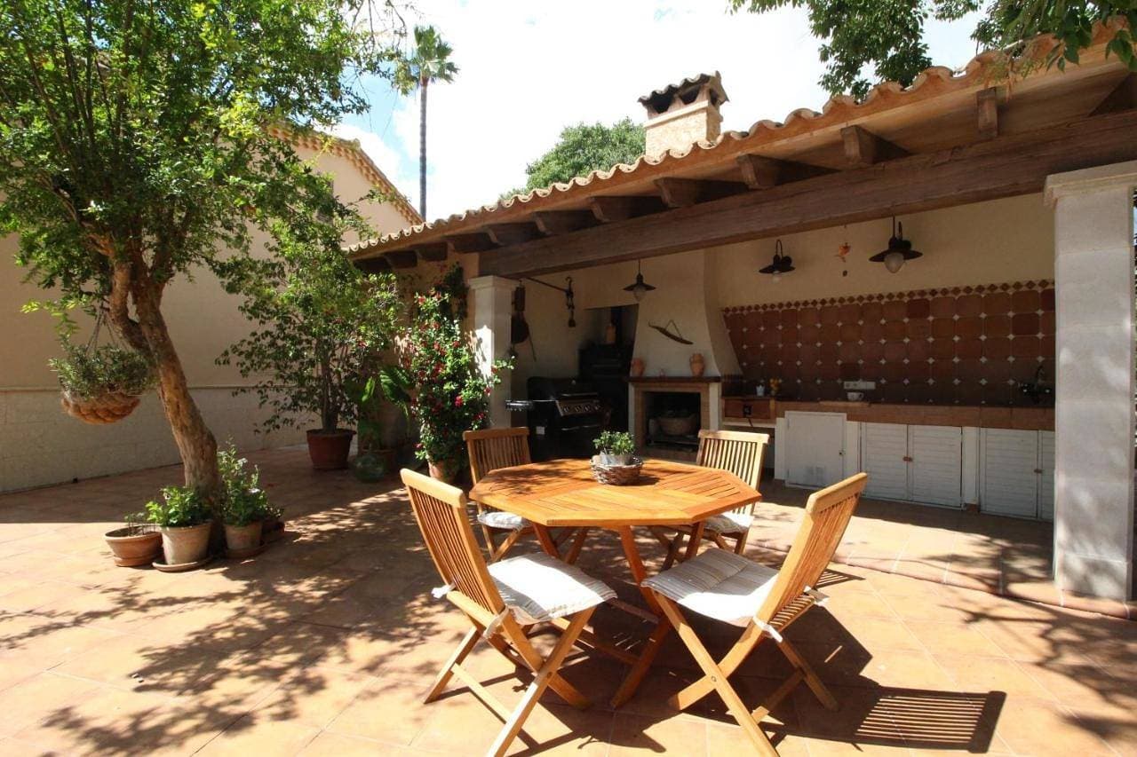 Foto 4 von 39: Villa für 8 Personen mit Pool