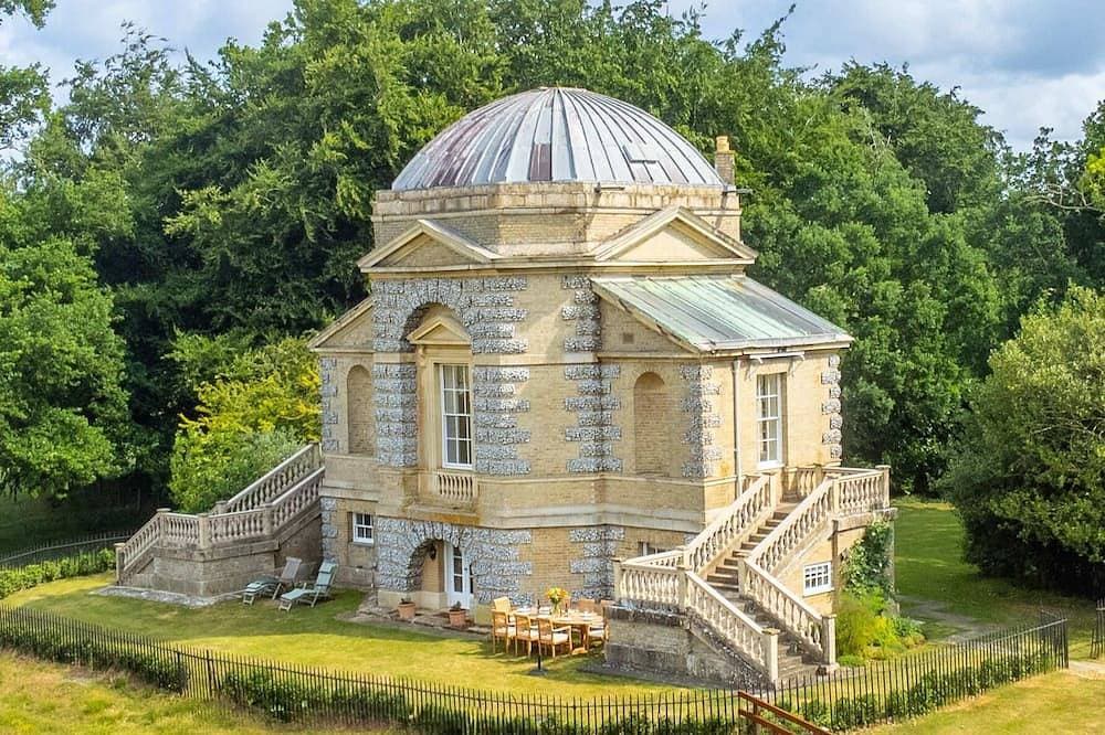 A Duke's spectacular grand folly -The Temple 1