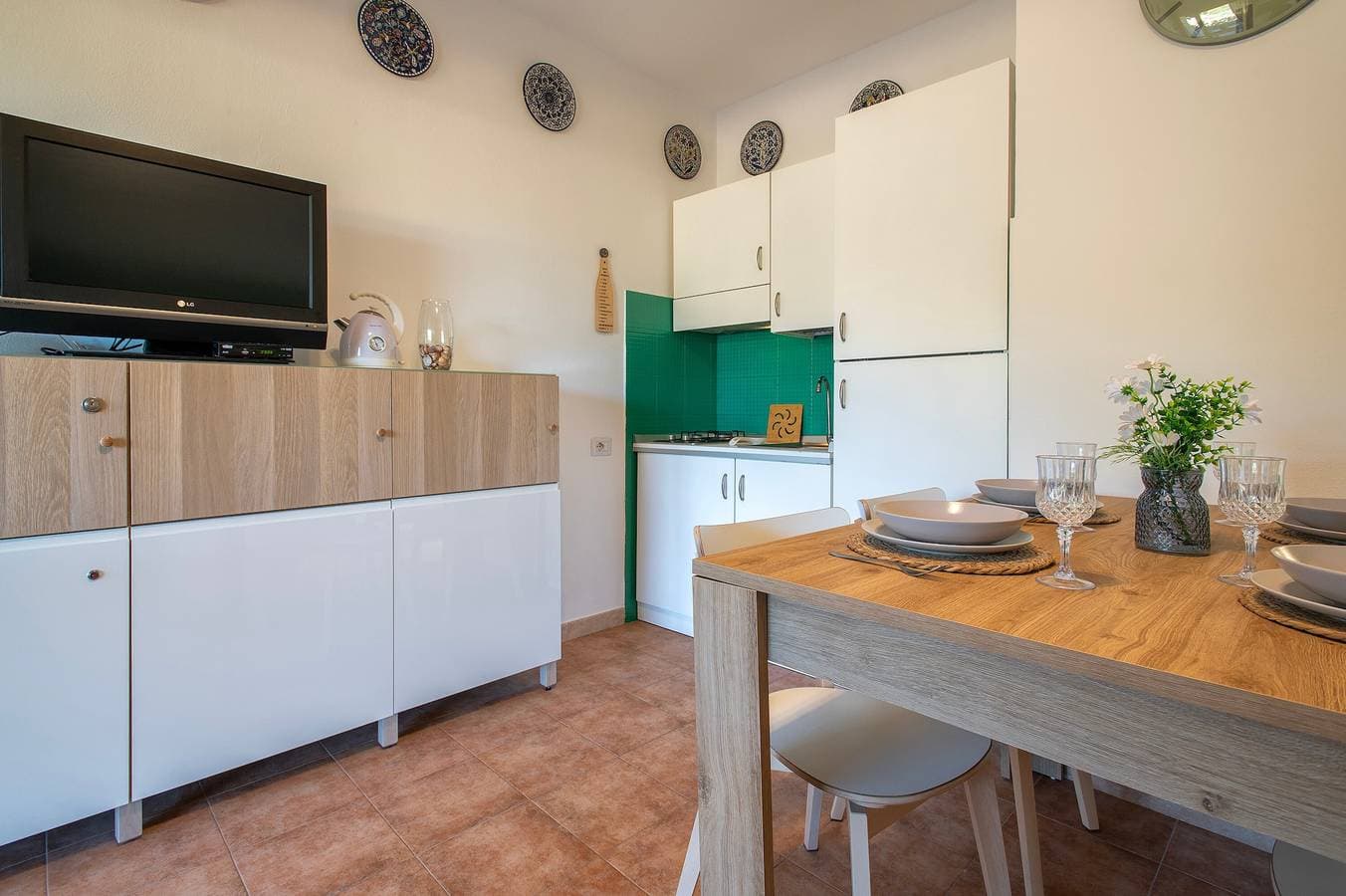Foto 7 von 22: Ferienwohnung 'Cerri' mit Meerblick, privater Terrasse & Fähr-Rabattcodes