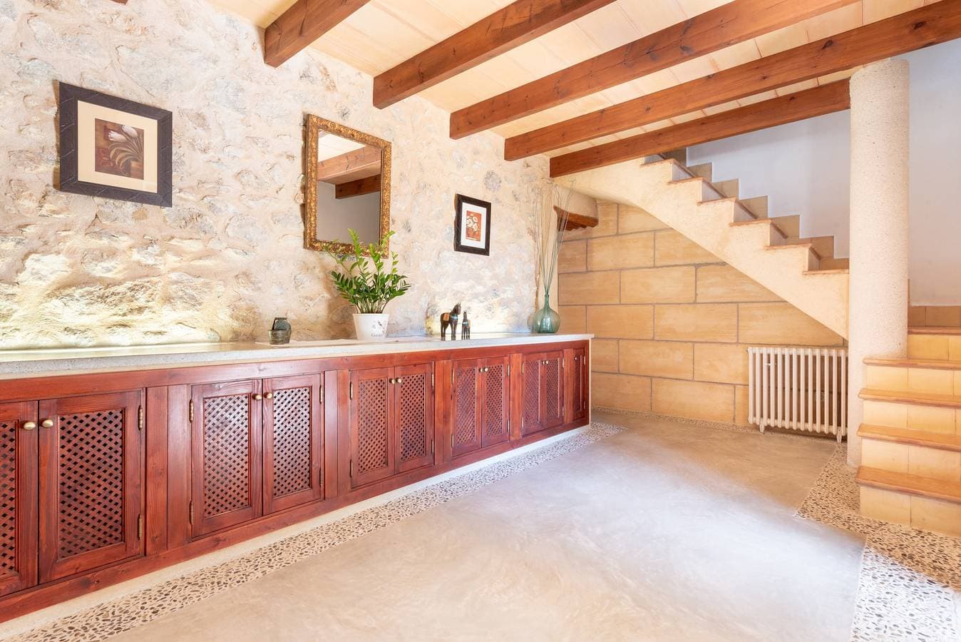 Foto 10 von 25: Ferienhaus "Ses Eres" im Nordosten von Mallorca mit Bergblick und Pool