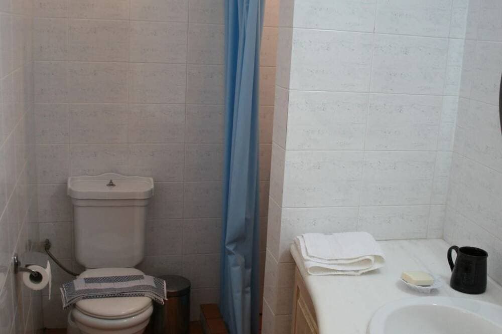 Foto 4 von 24: In Douliana mit Großem Balkon