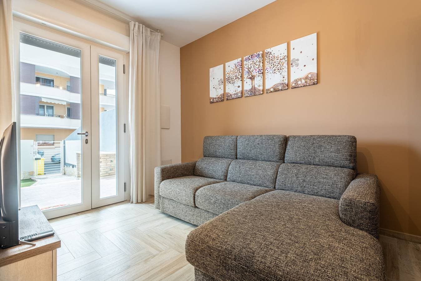 Foto 5 von 24: Ferienhaus Casa Mattia mit Terrassen, Garten und WLAN