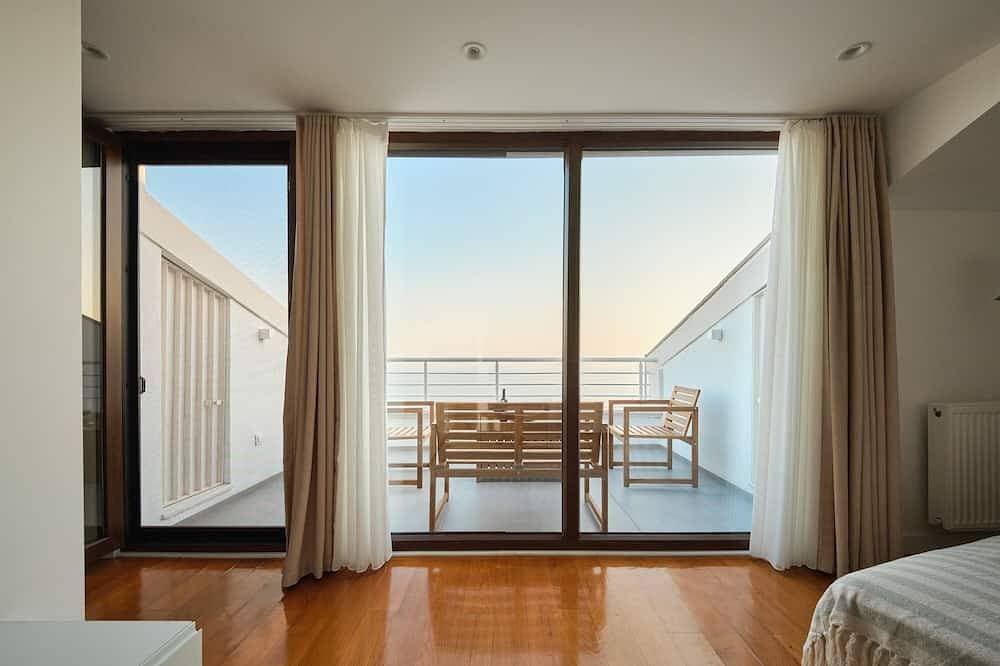 Foto 4 von 30: Serene Sea View Family Escape with Private Sauna