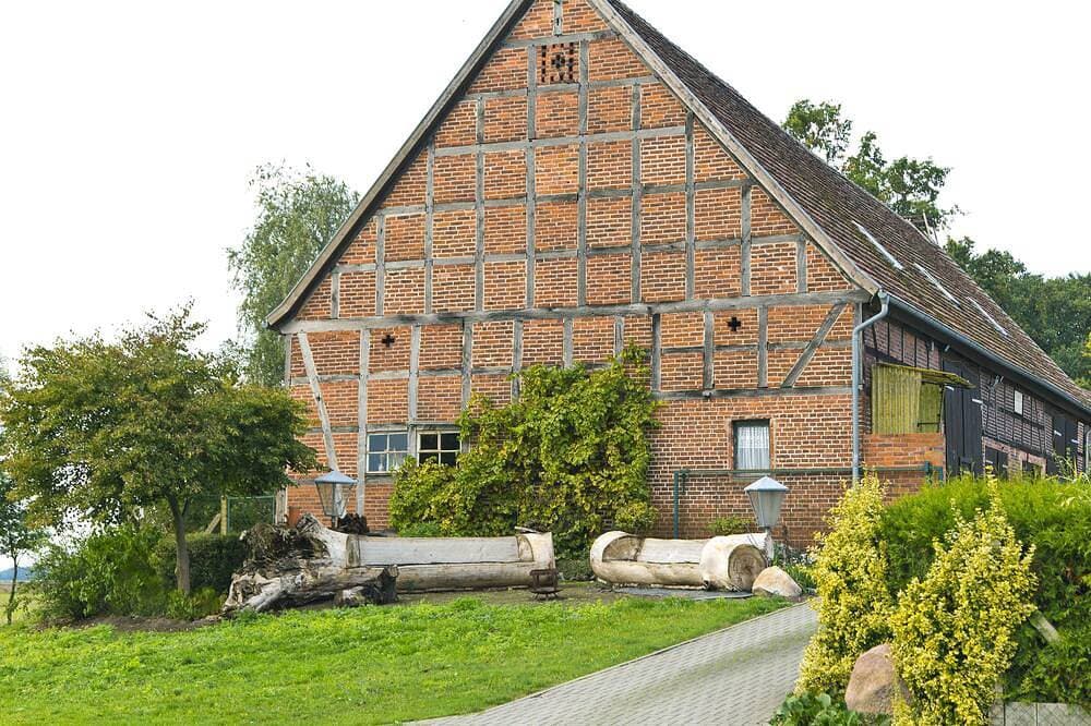Foto 10 von 30: Ferienwohnung zur Breiten Karthane | Elbtalaue | Fewo 1: Kirchblick (50 m²)