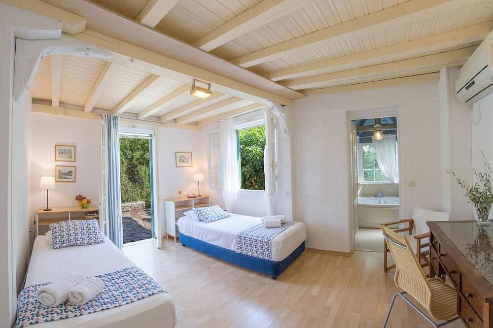 Foto 4 von 17: Villa Olea - Nice Villa mit großer Veranda und Pool