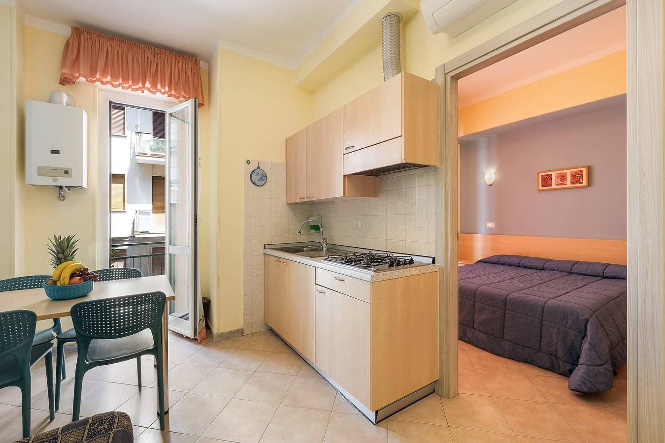Foto 6 von 17: Ferienwohnung Isophylla Standard mit Balkon und WLAN