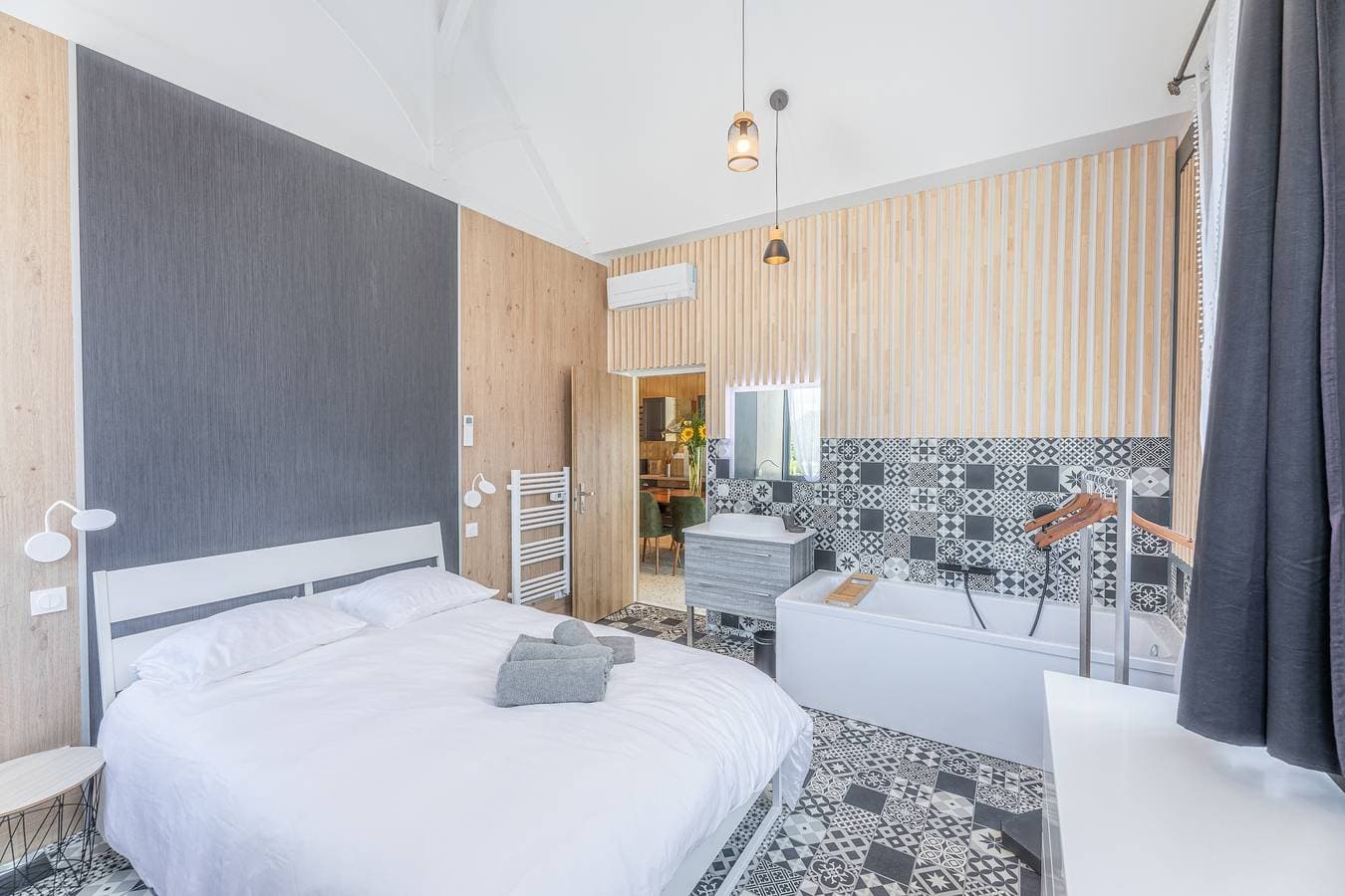 Foto 5 von 18: Ferienwohnung für 6 Personen mit Pool