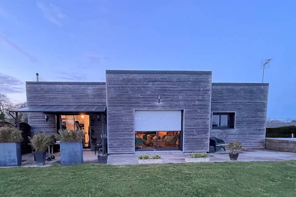 Charming gîte in Dragey, at the gateway to the bay for 10 people 1