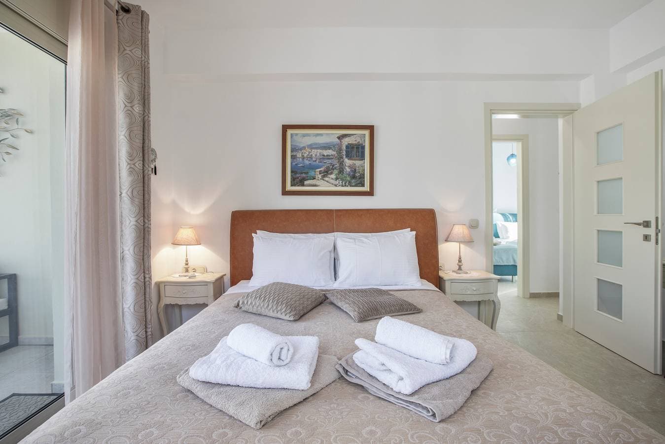Foto 8 von 39: Villa Urania Kamilari mit Pool, WLAN, Klimaanlage und Terrasse