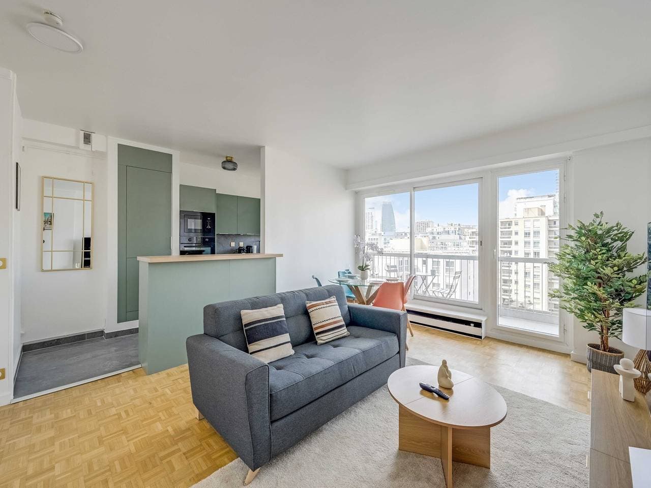 Helle Wohnung – 1 Schlafzimmer/4 Personen – in der Nähe von Paris und La Défense 1