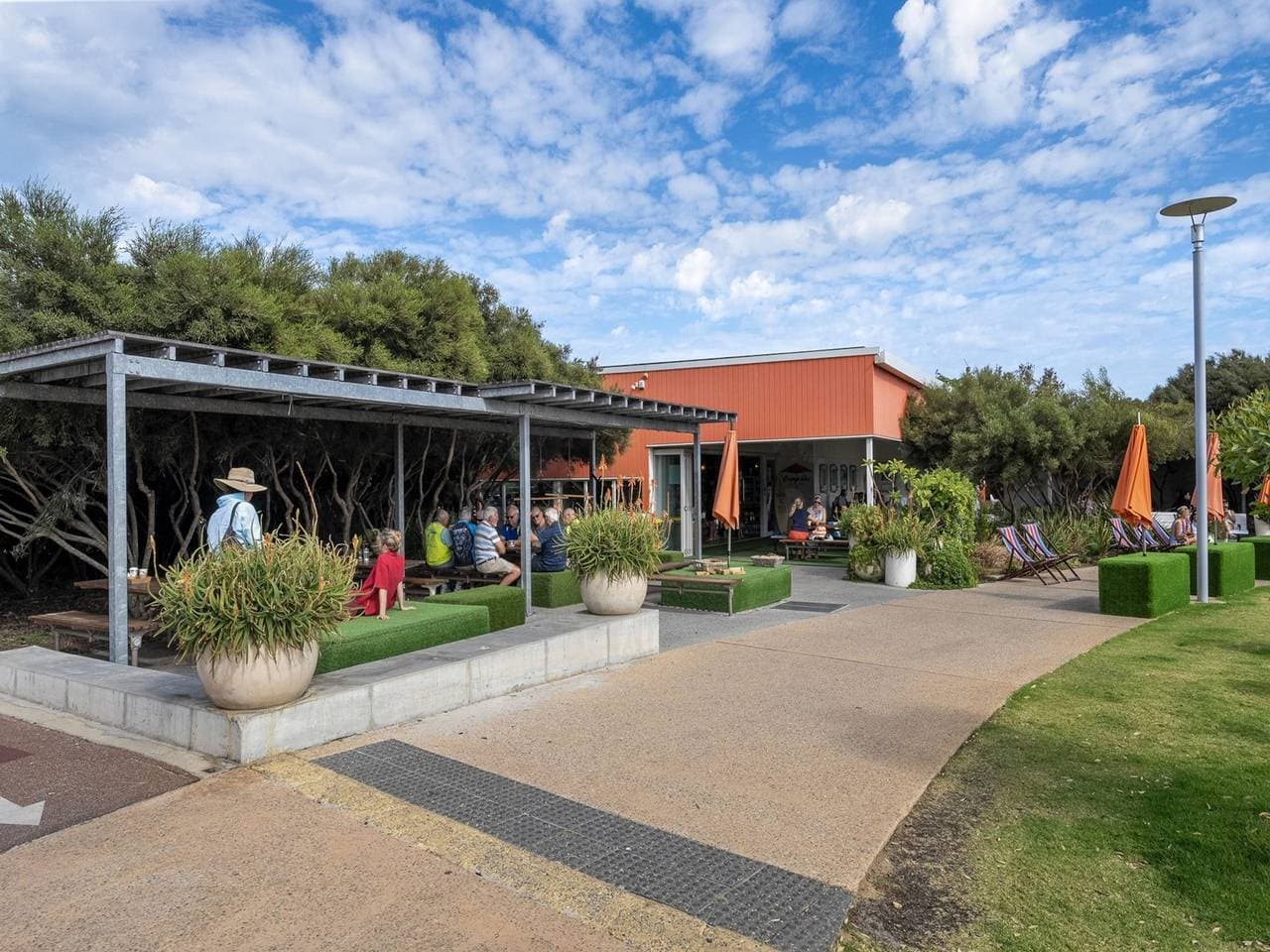 Foto 4 von 39: Trendy 1-Bed Retreat in Fremantle with Rooftop