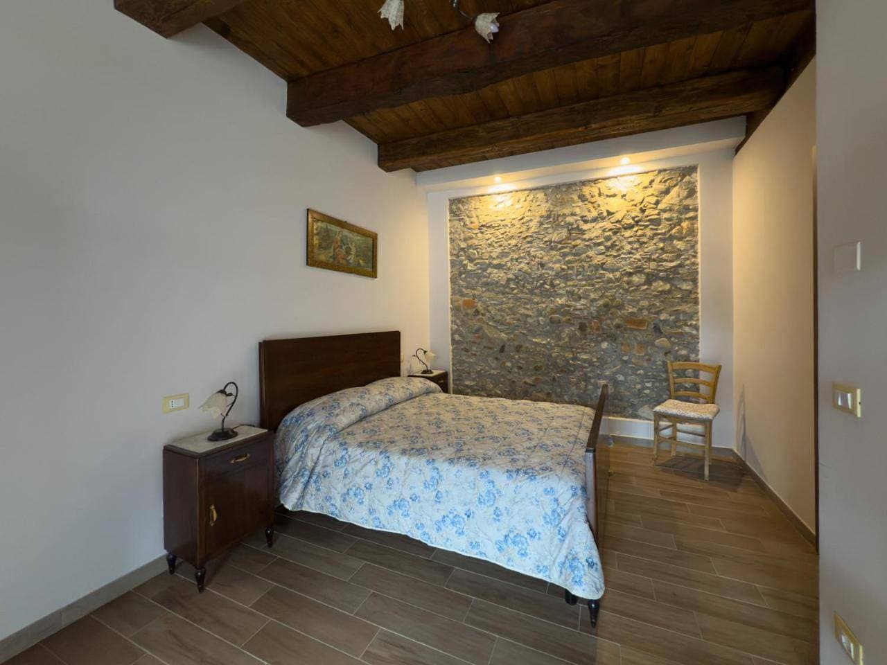 Foto 6 von 9: Double Room with Private Bathroom