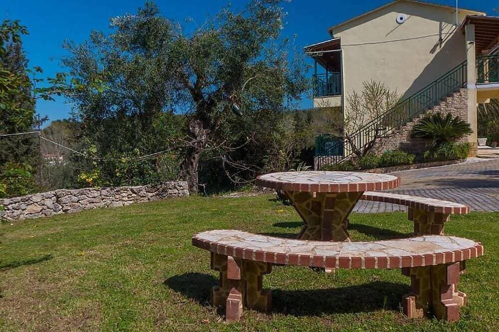 Foto 13 von 28: Dellis Studios Corfu - Sea Views near the Beach