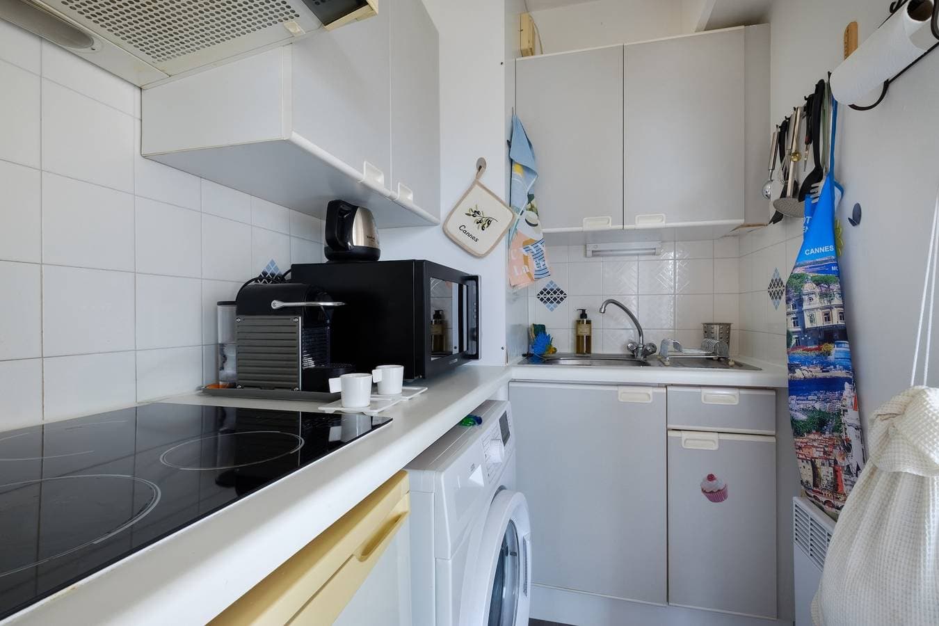 Foto 5 von 26: Studio 'Bellevue Cannes' mit Bergblick, Gemeinschaftspool und Klimaanlage