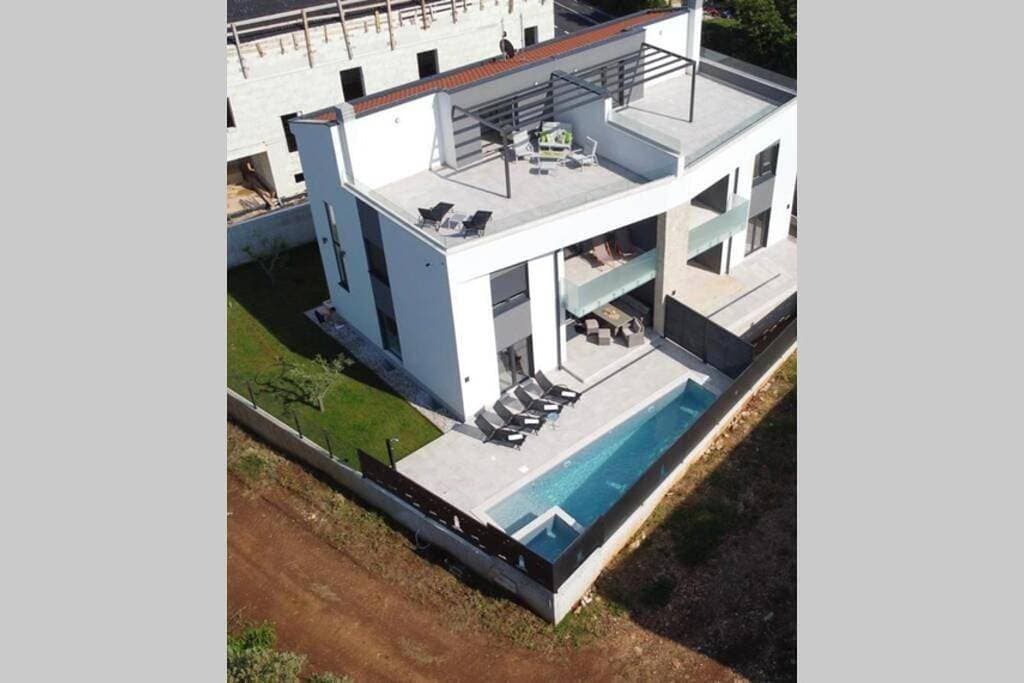 Foto 4 von 35: Villa