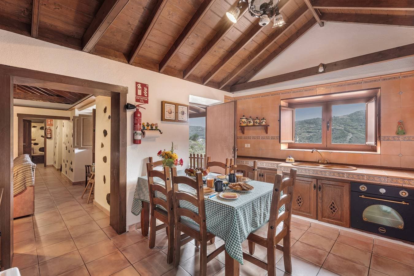 Foto 7 von 28: Ferienhaus 'Maria' mit Bergblick, privater Terrasse und WLAN - SilboHolidays