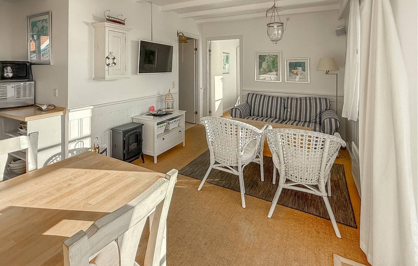 Foto 6 von 19: Ferienwohnung für 4 Personen mit Terrasse