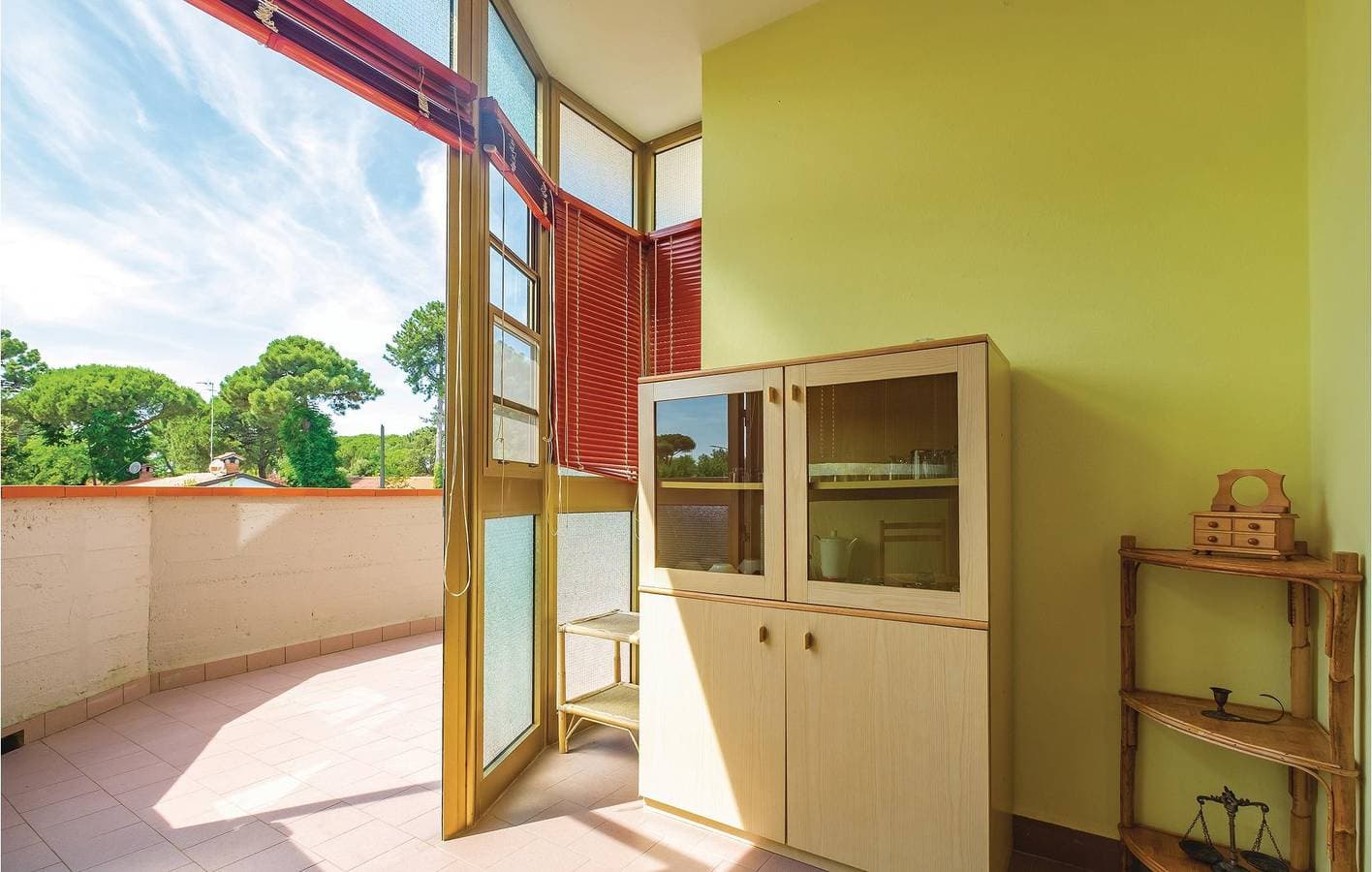 Foto 12 von 18: Ferienwohnung für 6 Personen mit Terrasse
