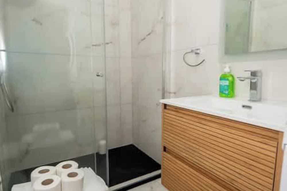 Foto 9 von 15: Cosy 1Br Apt In Qawra - Few steps from the sea