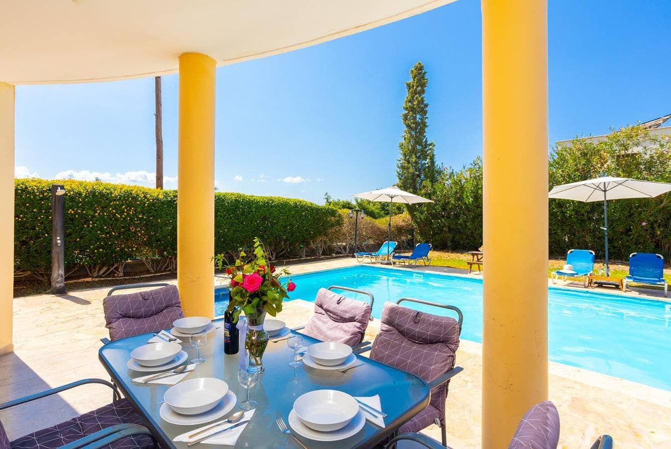 Foto 9 von 41: Villa für 6 Personen mit Garten