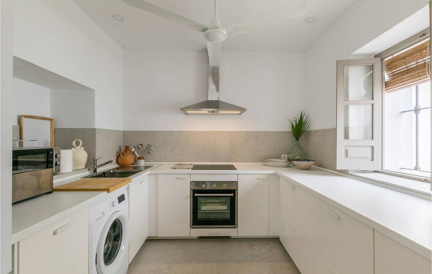 Foto 7 von 35: Gemütliche 120qm Wohnung | AC, Pool, Küche | Nähe Bar Goya & Carmona